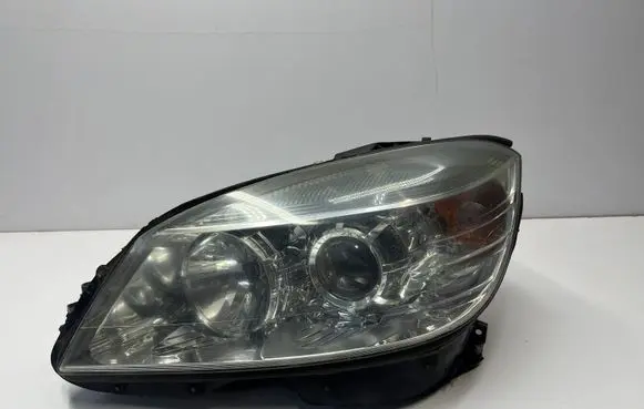Mercedes-Benz C W204 Headlight/headlamp A2048260991