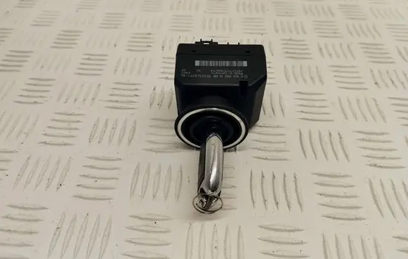 Mercedes-Benz ML W164 Ignition lock A1649051600