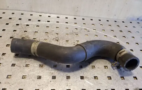 Toyota Yaris Engine coolant pipe/hose