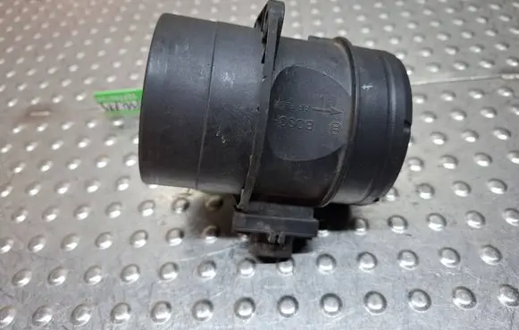 Volkswagen PASSAT B8 Mass air flow meter S27705724 03L906461A