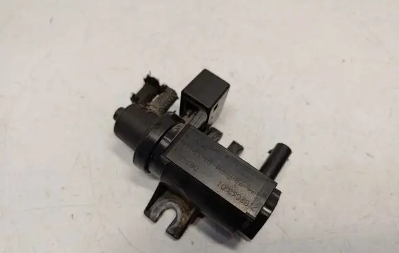 Valve vacuum
