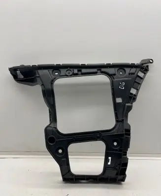 Audi Q7 4M Rear bumper mounting bracket 4M0807454B