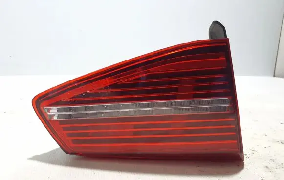 Volkswagen PASSAT B8 Tailgate rear/tail lights 3G945307D