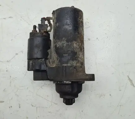 Volkswagen PASSAT B4 Starter motor 0001124001 02A911023