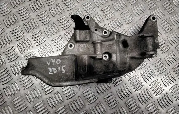 Volvo V70 Fuel pump bracket 