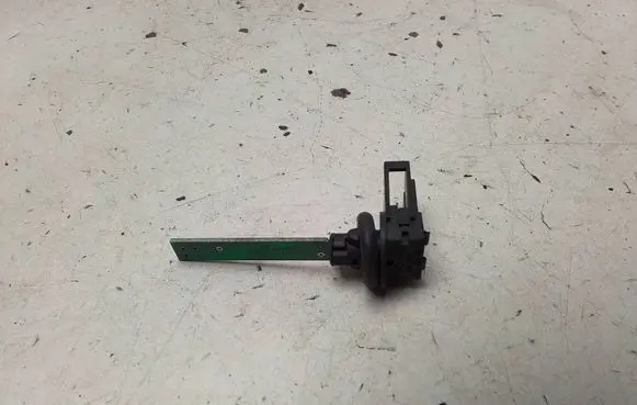 Audi A4 S4 B6 8E 8H Interior temperature sensor 4B0820539