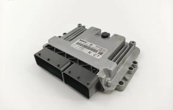 Honda CR-V Engine ECU kit and lock set 0281012131
