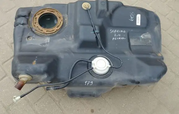 Chrysler Sebring (JS) Fuel tank 05085716AB 05085277AD