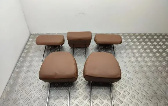 Hyundai i40 Front seat headrest 