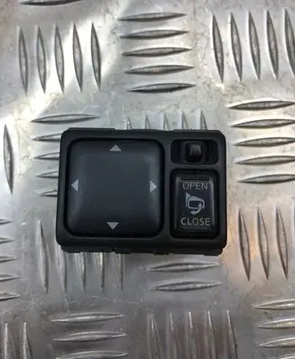 Nissan Pathfinder R51 Wing mirror switch