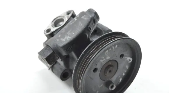 Rover 45 Power steering pump QVB101402