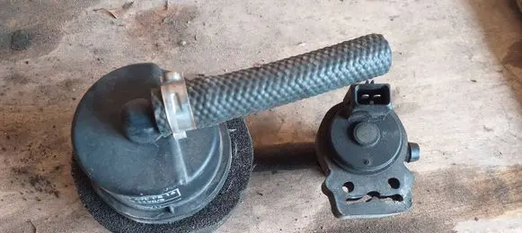 Mercedes-Benz CLK A209 C209 Vacuum valve A2034700816