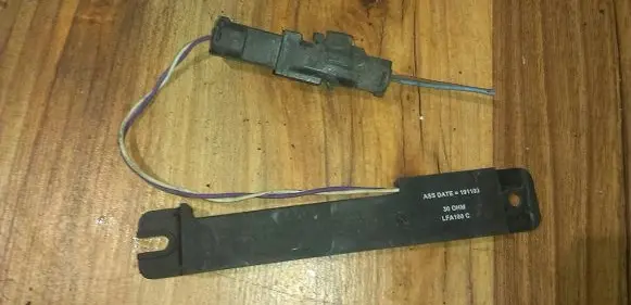 Renault Megane II Antenna control unit 8200125092