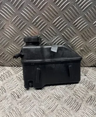 Volvo V70 Power steering fluid tank/reservoir 8649720 1783
