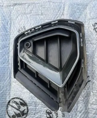 Audi Q3 F3 Front bumper lower grill 83A807681D AU326U3