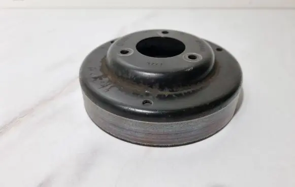 Volkswagen Crafter Water pump pulley 076121031