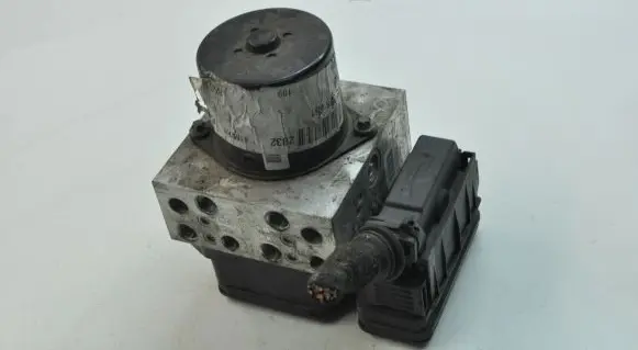 Opel Insignia A ABS Pump 13328651