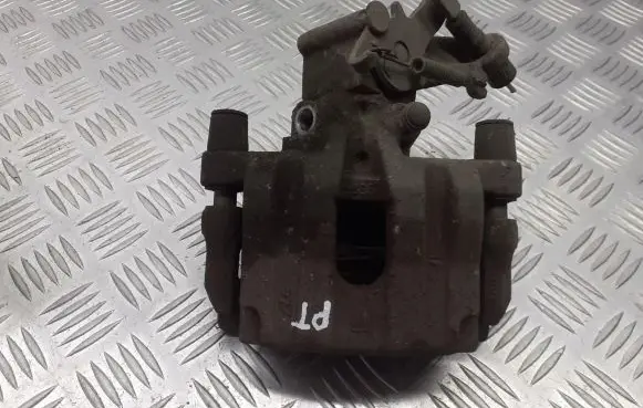 Opel Vectra C Rear brake caliper