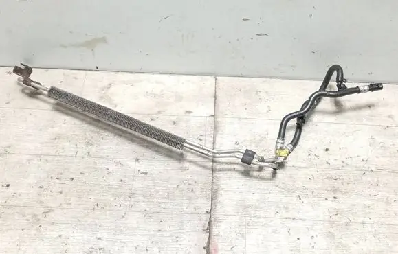 Volvo V70 Power steering radiator 31201111