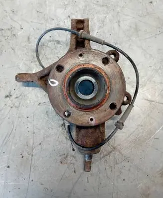 Citroen C4 I Front wheel hub spindle knuckle