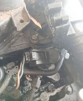 Ford Grand C-MAX Fuel injector 9674973080