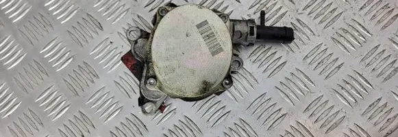 Opel Movano B Vacuum pump 8201163444