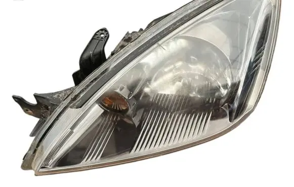 Mitsubishi Lancer Headlight/headlamp 90738200