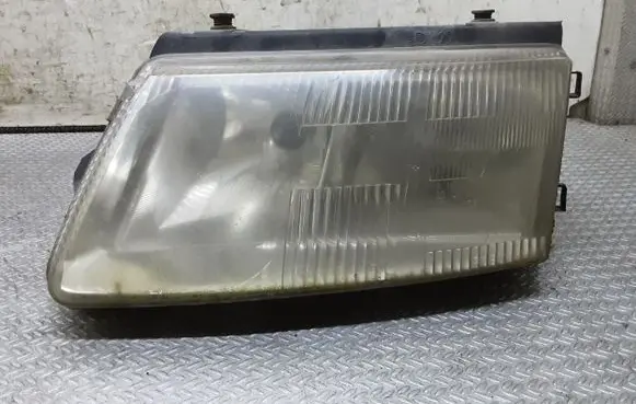 Volkswagen PASSAT B5 Headlight/headlamp 205080B