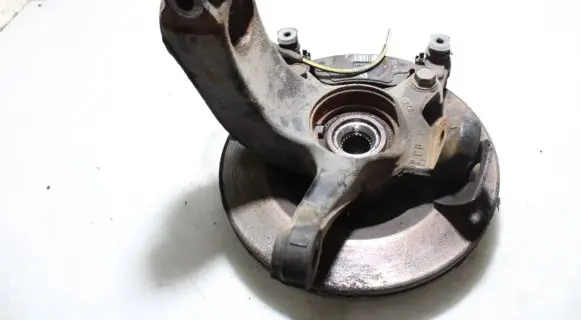 Toyota Aygo AB40 Front wheel hub spindle knuckle