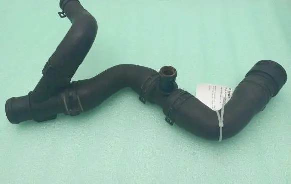 Audi TT TTS Mk2 Engine coolant pipe/hose 1K0122101DK 1K0121087H