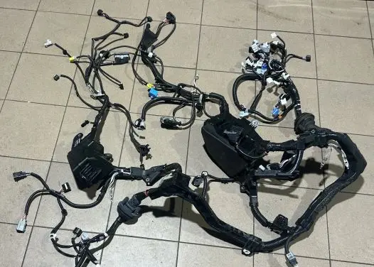 Toyota RAV 4 (XA50) Engine installation wiring loom 8262033130