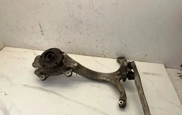 Audi A6 S6 C6 4F Front wheel hub spindle knuckle 4F0407241C
