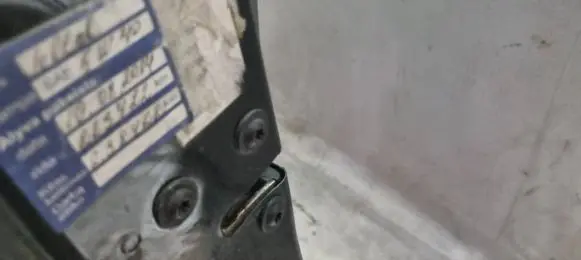 Chrysler Grand Voyager IV Front door lock