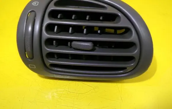 Peugeot 206 Dashboard side air vent grill/cover trim 9632184877