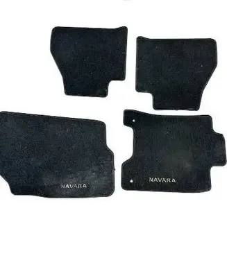Nissan Navara D23 Car floor mat set