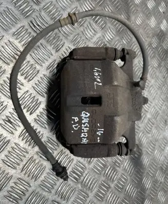 Nissan Qashqai Front brake caliper