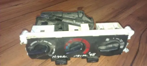 Nissan Primera Climate control unit 7030230733