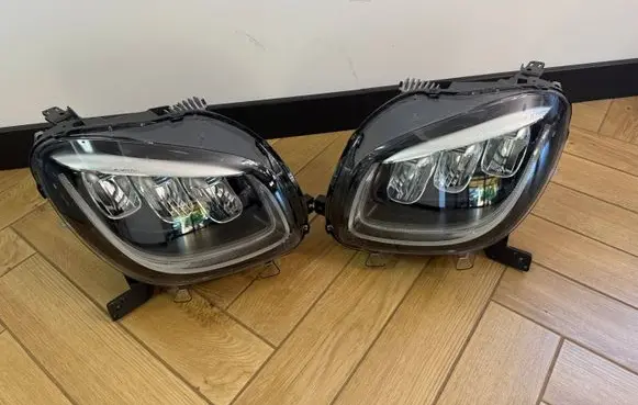 Smart ForTwo III C453 Headlight/headlamp a4539069701 a4539069801