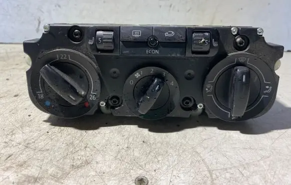 Volkswagen Touran I Climate control unit 53701CF