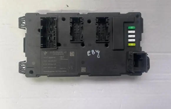 BMW 4 F36 Gran coupe Fuse module 9866982