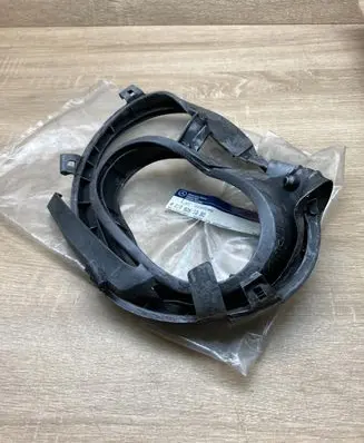 Mercedes-Benz E W210 Headlight part A2108261280