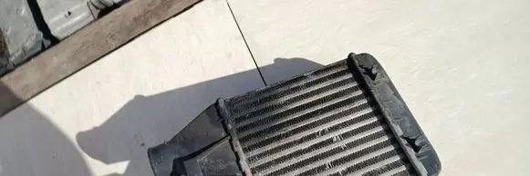 BMW 5 E39 Intercooler radiator PA66GF30 2246031