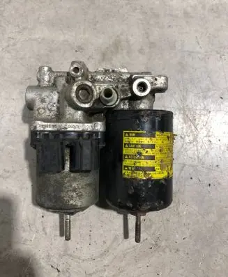 Toyota RAV 4 (XA40) ABS Pump 4707047050 009041164