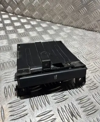 Nissan Almera N16 Cup holder 68430 BM400
