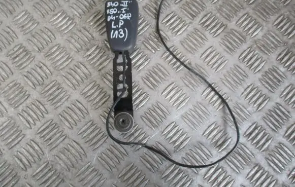 Volvo S40 Front seatbelt buckle
