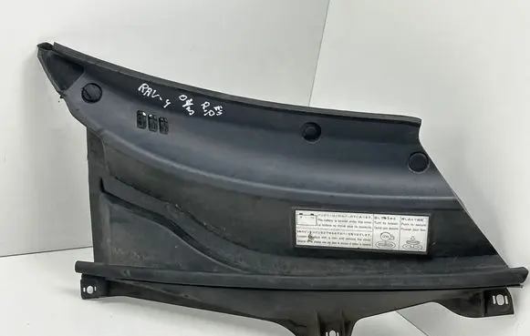 Toyota RAV 4 (XA20) Wiper trim 5570942020 5578442020