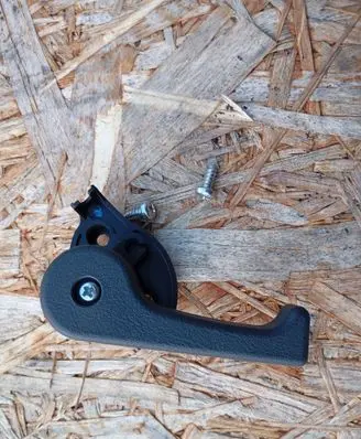 Hyundai i30 Engine bonnet (hood) release handle 