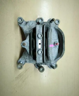 Porsche Macan (95B) Gearbox mount 8K0399151