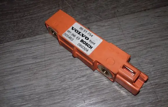 Volvo XC90 Airbag deployment crash/impact sensor 8651754