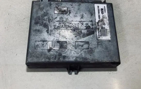 Renault Espace II Engine control unit/module h0m7700851740 7700851634